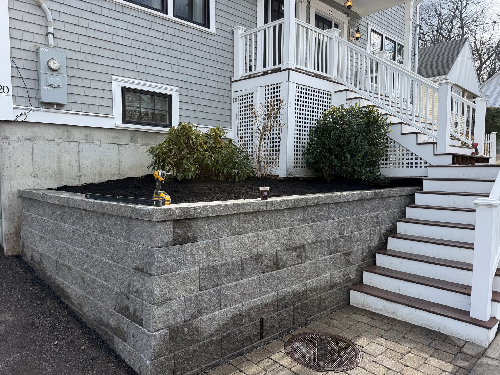 Gallery photos for Stunning Landscape Renovation with New Retaining Wall: Image #2